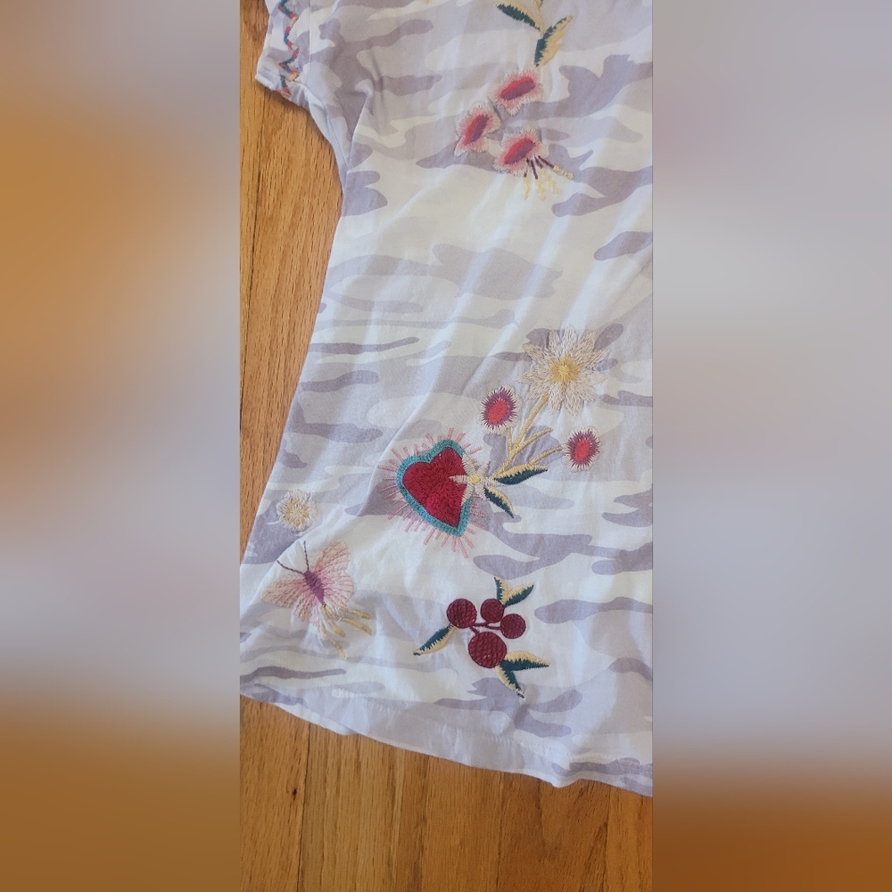 Johhny Was Adara Relaxed Floral Embroidered Peacock Butterfly Shirt - Picture 7 of 16